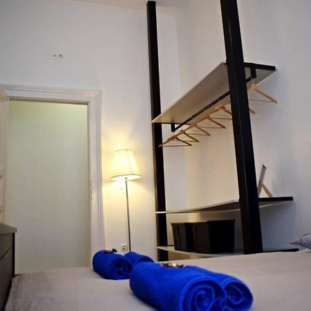 Central Budapest Apartment In Historical Building With Free Private Parking Buitenkant foto